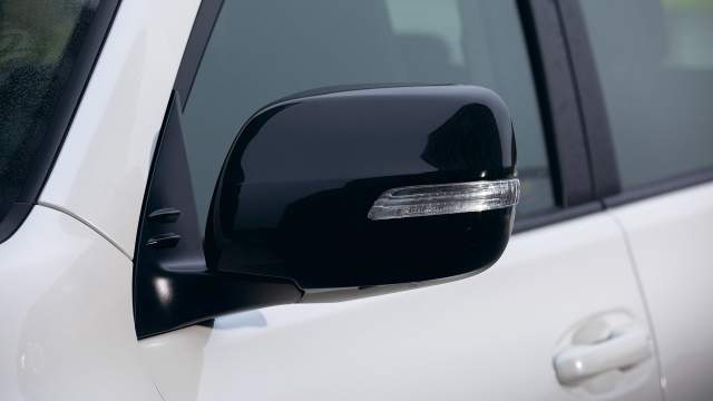 Черные акценты и темный хром доступны, начиная с комплектации «Элеганс»