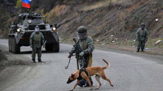 Специалисты Международного противоминного центра Минобороны России