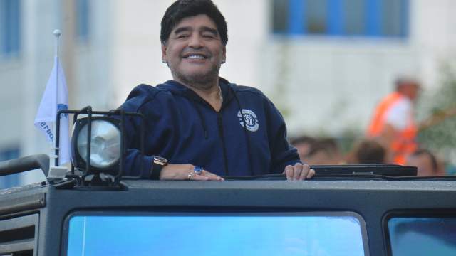 Футболист, председатель правления белорусского ФК "Динамо-Брест" Диего Марадона на стадионе «Брестский»