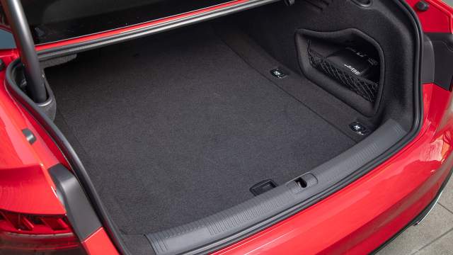 Объем багажника — 460 литров