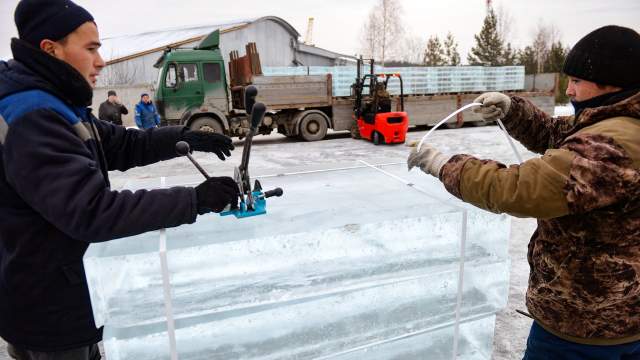 Заготовка льда