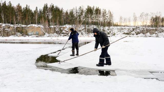 Заготовка льда