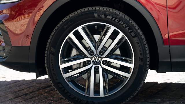 Максимальный размер колес — 19 дюймов