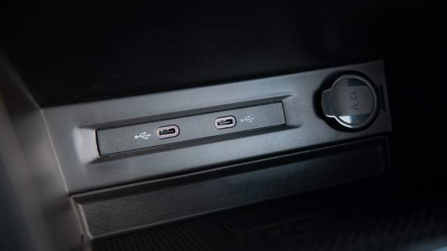 Разъемы — только формата USB-C