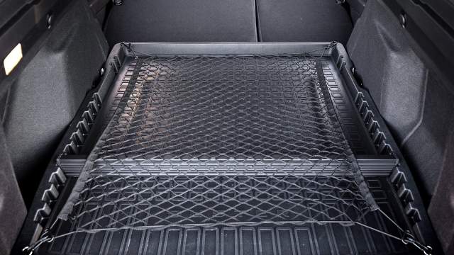 Объем багажника — 428 л (плюс 20 л). Со сложенными сиденьями он увеличивается до 1720 литров