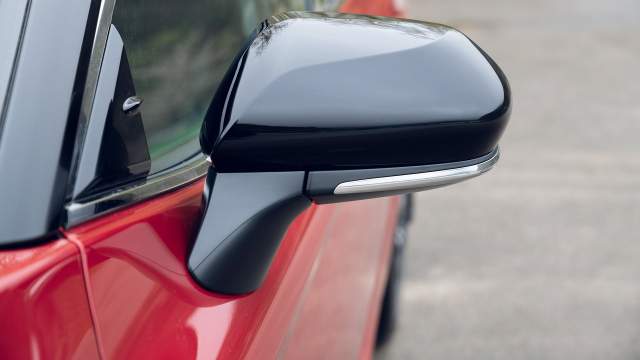 как и корпуса зеркал