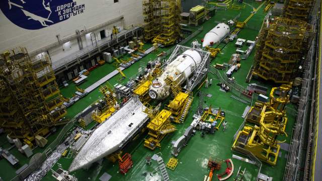 Сборка космической головной части