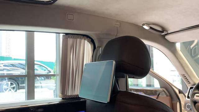 шоу-рум автомобилей Aurus