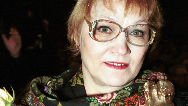 Известная российская актриса Нина Русланова (на снимке) стала лауреатом «Призов Веры Холодной» в номинации «Самая мудрая». 2000 год