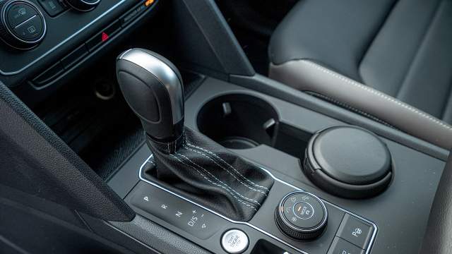 За выбор ездовых режимов отвечает шайба