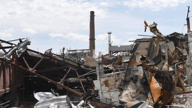 Территория разрушенного комбината «Азовсталь» в Мариуполе