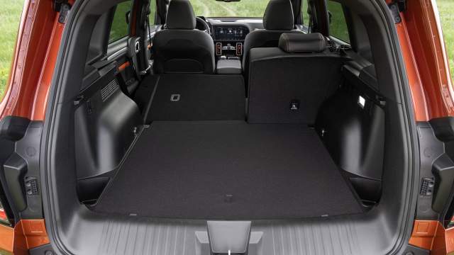 Если сложить сиденья, получается 1342-1404 литра