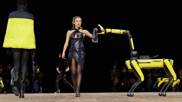 Неделя моды в Париже