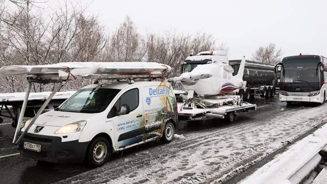 Россия. Ростовская область. Пробка на трассе М-4 «Дон», где введен режим ЧС из-за снегопада. 30 марта на Ростовскую область обрушился снегопад, на федеральной автодороге М-4 «Дон» из-за непогоды образовались многокилометровые заторы