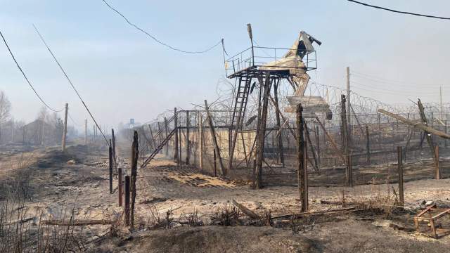 Последствия пожара в поселке Сосьва