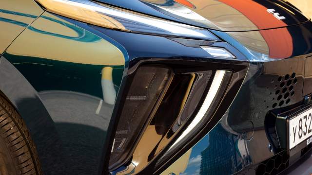 Сложносочиненные фары полностью светодиодные