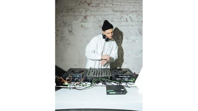 Леша Миронов