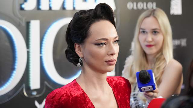 Настасья Самбурская