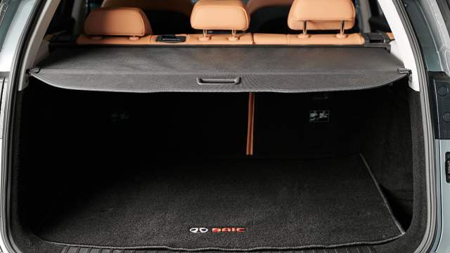 Объем багажника составляет 410 литров