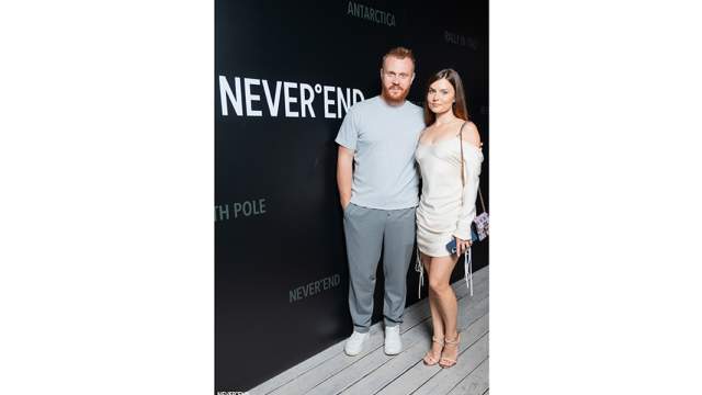 Комик Евгений Чебатков с супругой актрисой Верой Дровениковой