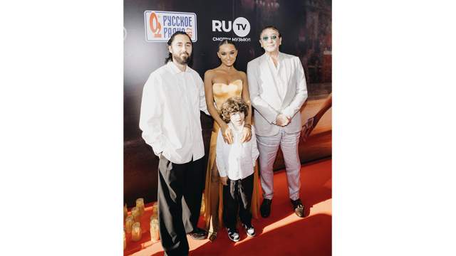 Мот и Мария Мельникова с сыном Соломоном, Григорий Лепс