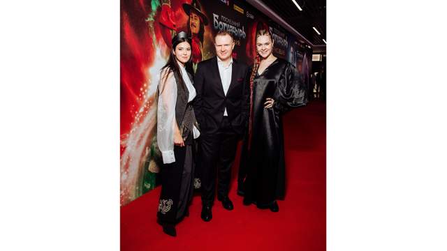 Эвелина Мазурина, Антон Маслов, Арина Рожкова 