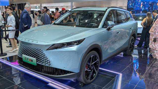Продажи Omoda C7 должны начаться в России уже в ближайшее время 