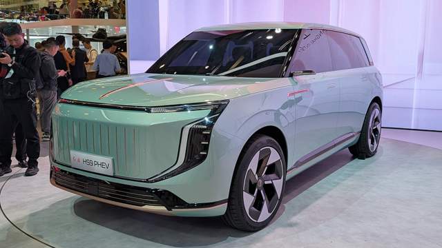Hongqi HS9 PHEV — перспективный флагманский кроссовер «Красного знамени» с гибридной силовой установкой 