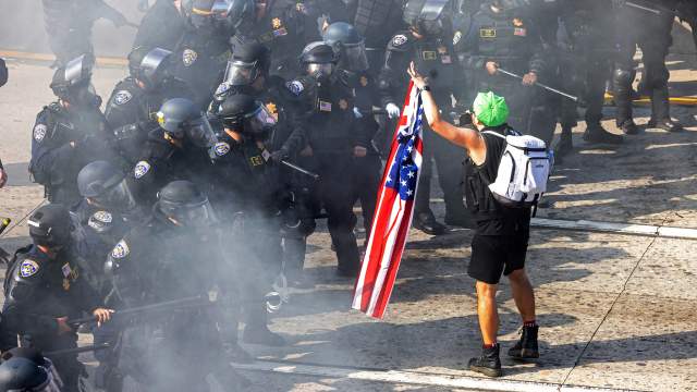 Протесты в Лос-Анджелесе