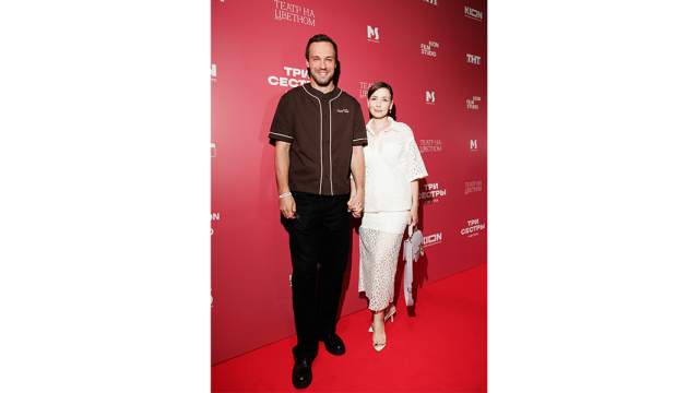 Павел Попов с женой