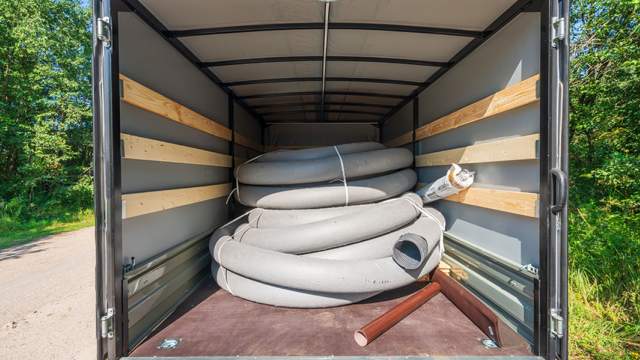 Длиннобазная модификация имеет кузов длиной 4,2 м и объемом 16 куб. м