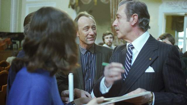 1 января 1981 года. На I Международном музыкальном фестивале в Большом зале Московской государственной консерватории им. П.И. Чайковского. Американский композитор Питер Меннин (справа) и советский композитор Родион Щедрин