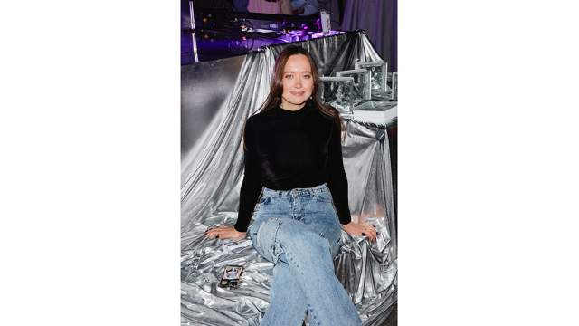 Светский обозреватель Известий Валерия Чуб