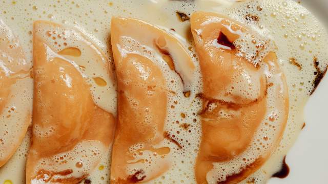 Вареники с тыквой и соусом фуа-гра