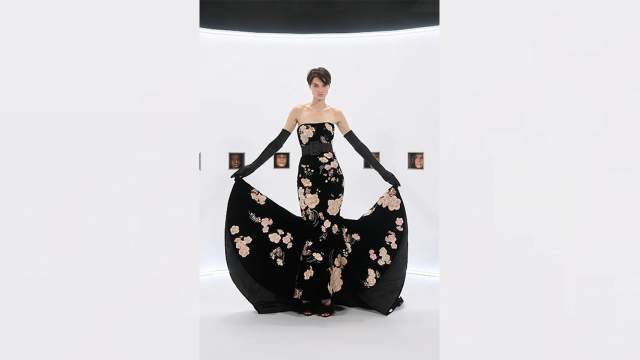 Показ модного дома Valentino