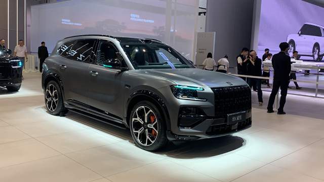 Дебютировавший в Пекине Xpeng GX внешне напоминает Range Rover