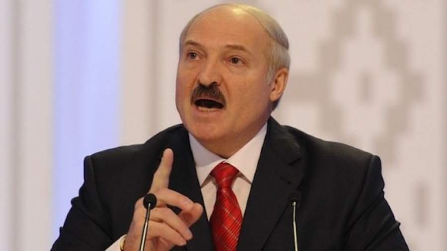 Лукашенко удобрит экономику миллиардами