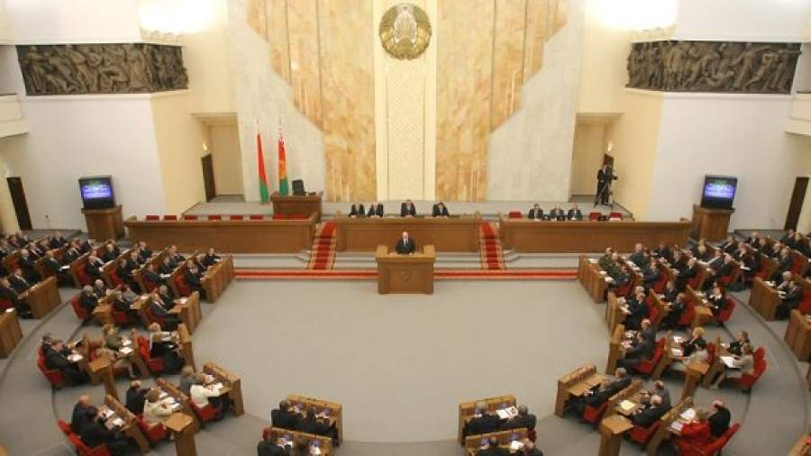 Белорусская оппозиция вышла из парламентской гонки