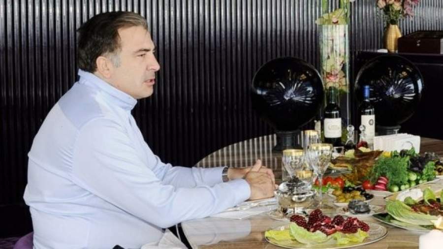В грузинских ресторанах Саакашвили стал «нежелательным посетителем»