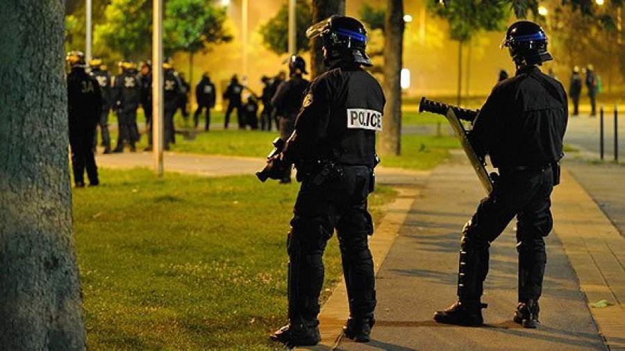 Уличные беспорядки на севере Франции продолжатся