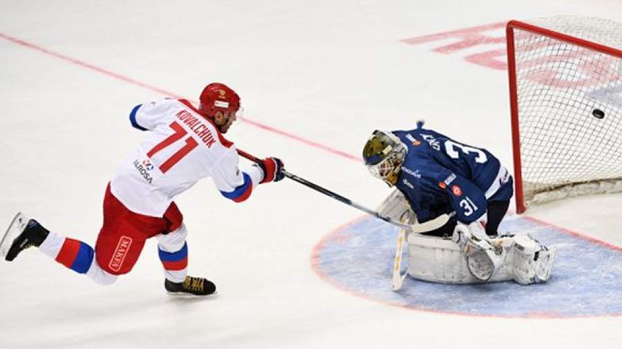 «Команда Олега Знарка снова столкнулась с проблемами в защите»