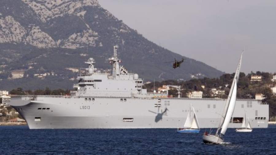 «Мистрали» поставят под «мостом АТЭС» за 3 млрд