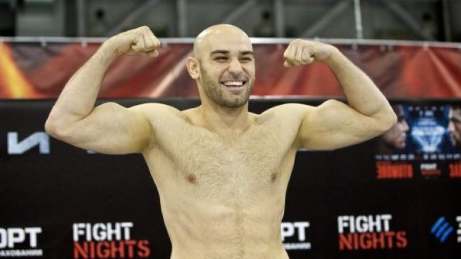 Умалатов: «Попытаюсь навязать Магни ближний бой, но есть и план Б»