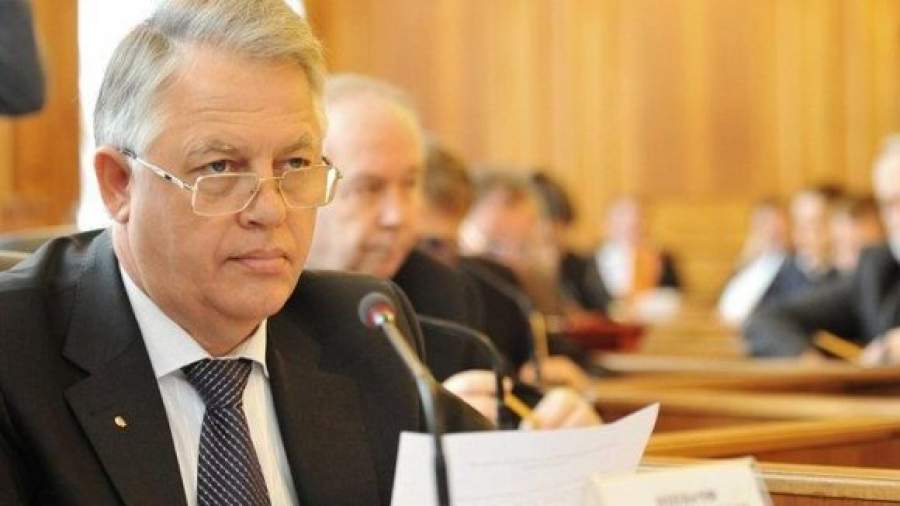 «Партии на Украине запрещали только фашисты»