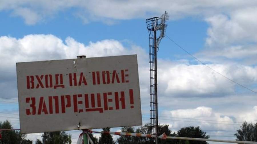 На скуле Маяковского воздвигли кондиционер