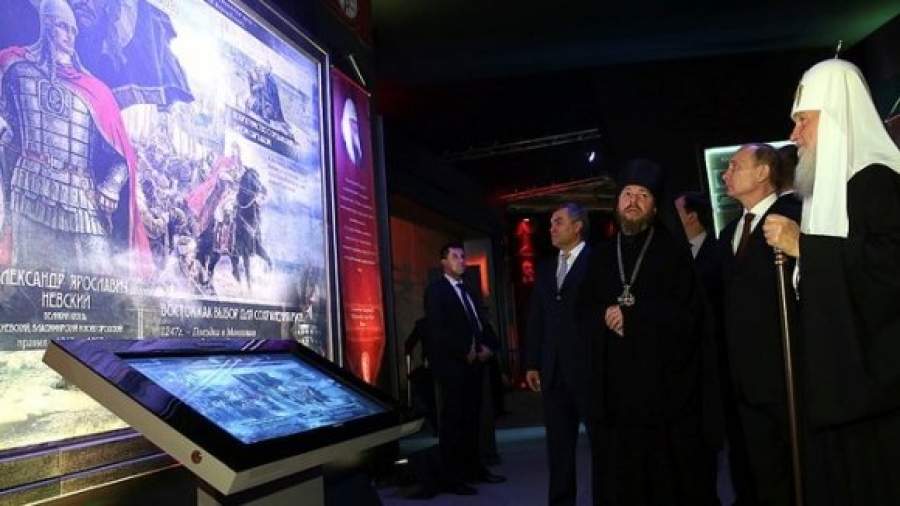 Историю династии Рюриковичей показали наглядно