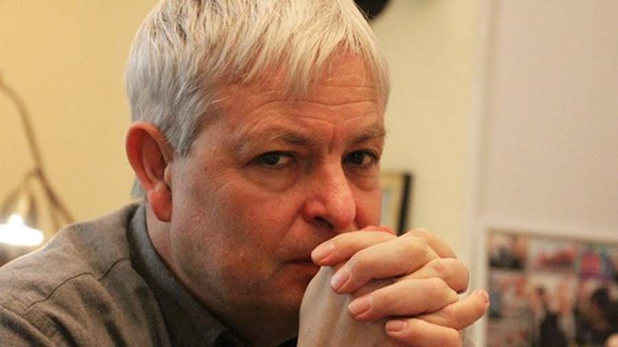 Джонатан Коу: «Романы спасают меня от самого себя»