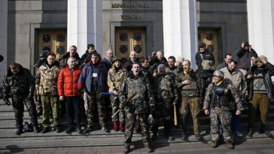 Майдан и Верховная рада спорят по кадровым вопросам