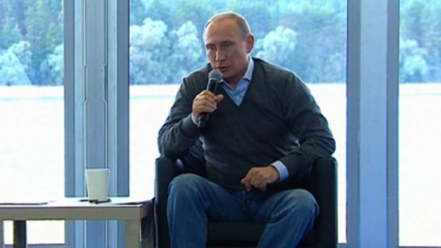 Президент рассказал молодежи о внутренней и внешней политике