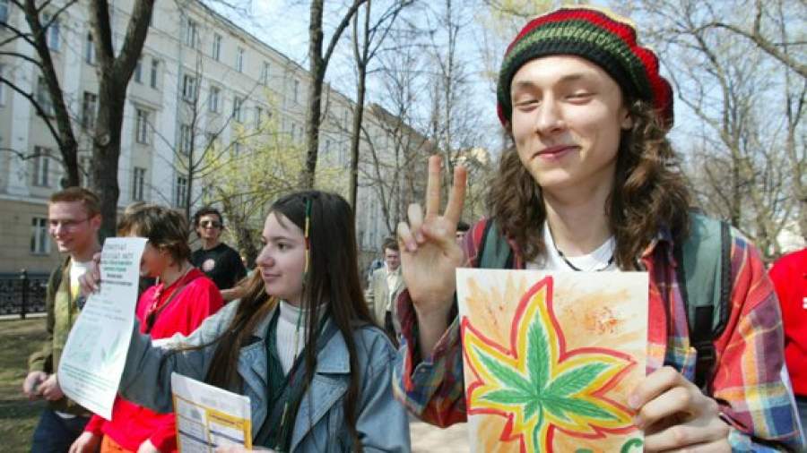 Блогеров предлагают штрафовать за картинки с коноплей